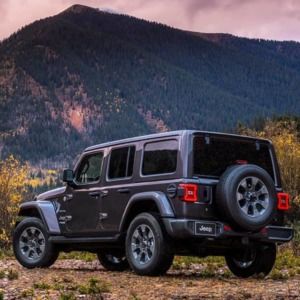 Meet your Posher, Naomi